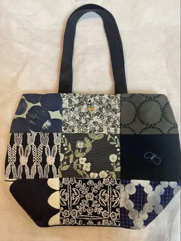 미나 페르호넨 minaperhonen 피스 백