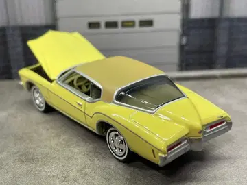 조니 라이트닝 1972 뷰익 리비에라