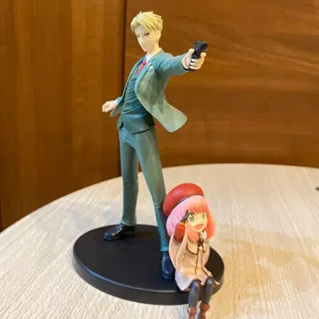 스파이 패밀리 피규어 세트