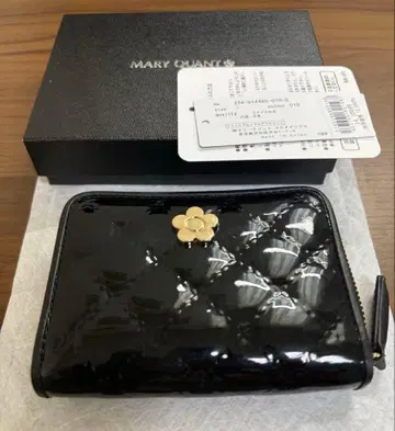 MARY QUANT 마리콴트 에나멜 멀티 지갑