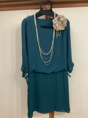 [ 덤 포함 ] 알파벳츠 알파벳 파티 드레스