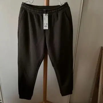 유니클로+j 드라이 맨투맨 팬츠