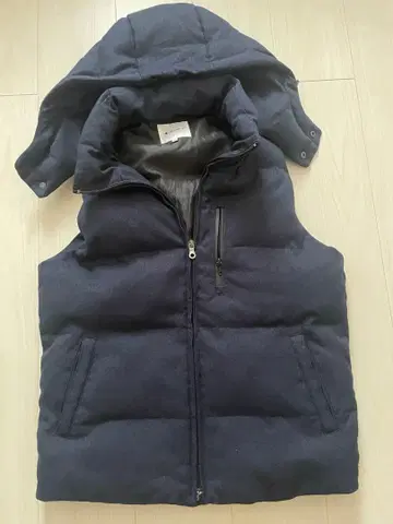 TK 네이비 후드 부착 다운 베스트