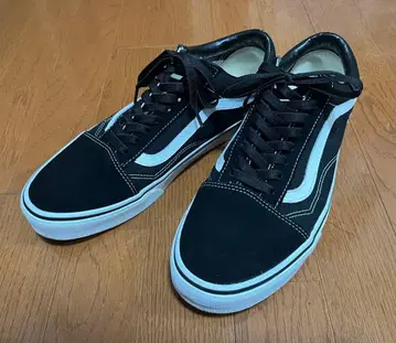 Vans 블랙/화이트 스니커즈 28cm