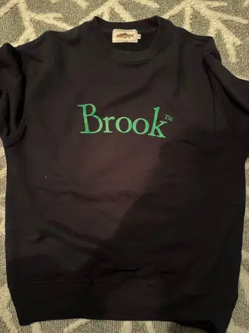 brook 맨투맨 트레이닝복 네이비와 키링