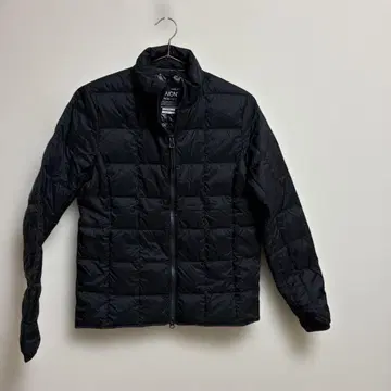새상품급 TAION M 사이즈 블랙 다운 자켓