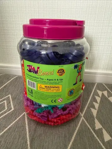 JAWbones 조립 완구 약 450피스