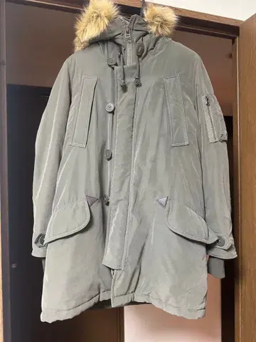 MOUSSY 퍼 달린 모즈 코트