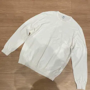 ZARA 화이트 크루넥 니트 M