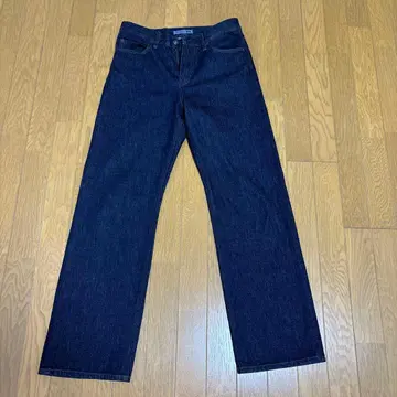 JW ANDERSON x UNIQLO 다크 블루 데님 25