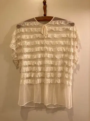 빈티지 아이보리 나일론 튤 레이스 프릴 반팔 블라우스
