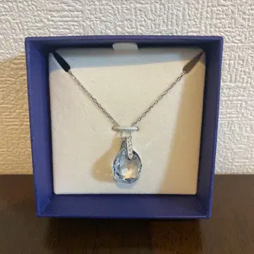 SWAROVSKI ANA 한정판 펜던트 목걸이 크리스탈