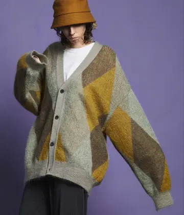 [ 새상품급 ] MAISON SPECIAL 아가일 V넥 가디건 XL