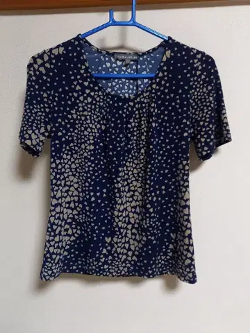 LAURA ASHLEY 하트 무늬 반팔 풀오버