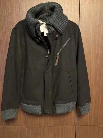 Comfirm 피 코트 L 사이즈