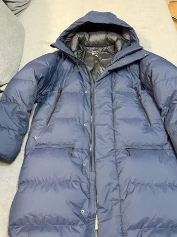 NEUTRALWORKS. 벤치 코트 네이비