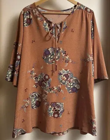 시선당 수예 패턴 튜닉