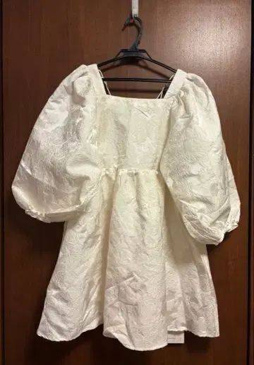 bibiy. 튜닉 원피스 화이트 ( No. B21-OP051 )