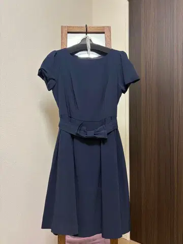 허리 리브 핏앤플레어 퀼팅 오버롤 스커트