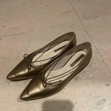 메탈릭 올리브 스틸레토 플랫슈즈