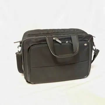 출장용 ACE 비즈니스 백 1박 2일에 최적