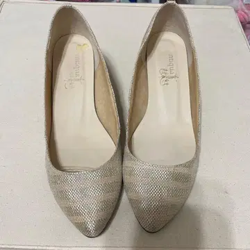 antiqua 힐 신발 골드 보더 무늬