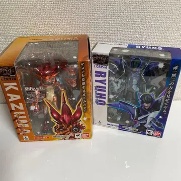 스크라이드 S.H.Figuarts 카즈마 류호 최종 형태 세트