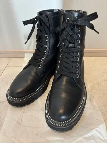 새상품급 Daniella&GEMMA 다니엘라앤제마 레이스업 부츠 38