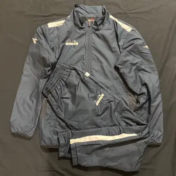 윈드 자켓 바지 상하의 디아도라 네이비 컬러