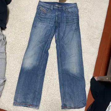 스트레이트 레그 데님 옅은 파랑