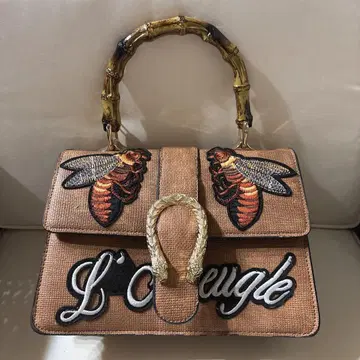 벌 자수 핸드백