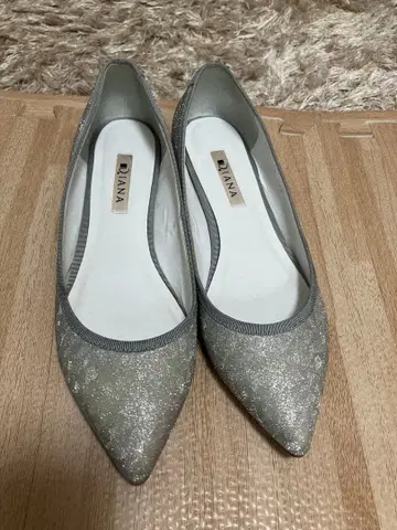 DIANA 실버 글리터 플랫슈즈