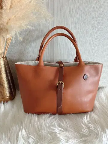 새상품급 CLEDRAN 클레드란 토트백 가죽