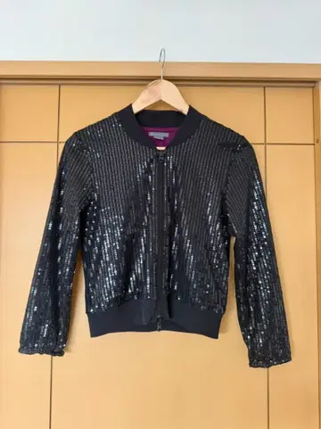 ARMANI EXCHANGE 스팽글 블랙 점퍼 아르마니