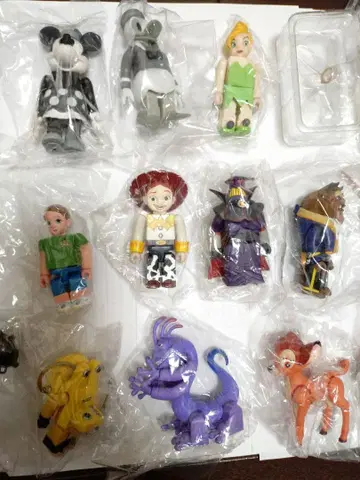 큐브릭 디즈니 여러 가지 16체 + 덤 2체