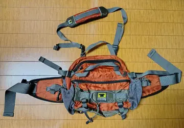 MOUNTAIN SMITH TOUR 힙색 럼버팩 단종