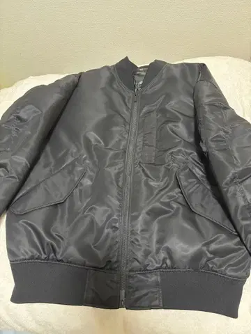 유니클로 x 질 샌더 MA-1 플라이트 자켓 블랙 L 사이즈