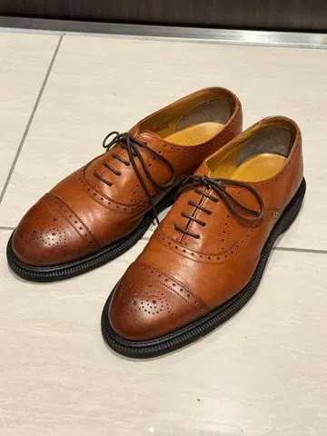 닥터마틴 가죽 신발 UK7