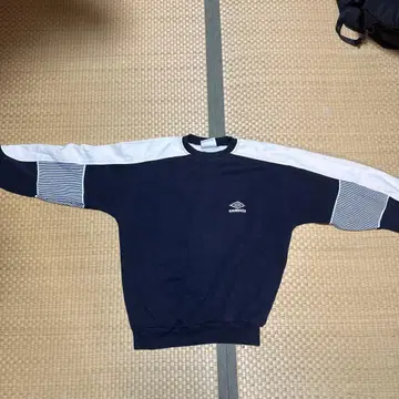 UMBRO 네이비/화이트 트레이닝복