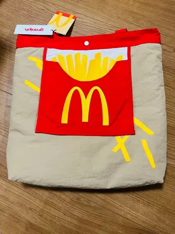 택 포함 새상품 그라니프 x 맥도날드 콜라보 2웨이 토트백