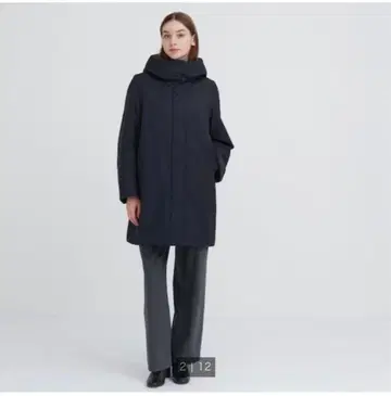 유니클로 하이브리드 다운 코쿤 코트