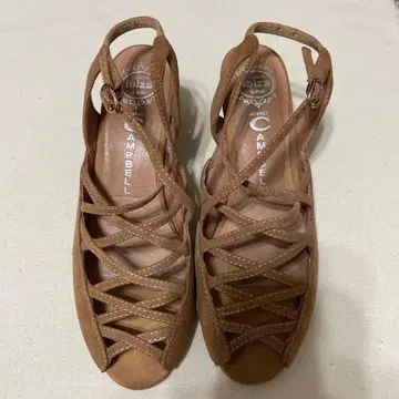 Campbell 베이지 스트랩 샌들 38