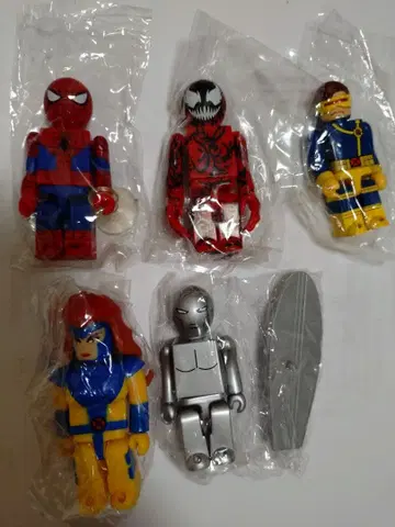 큐브릭 마블 5체 세트