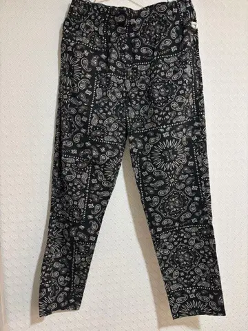 Cookman 반다나 패턴 워크 팬츠