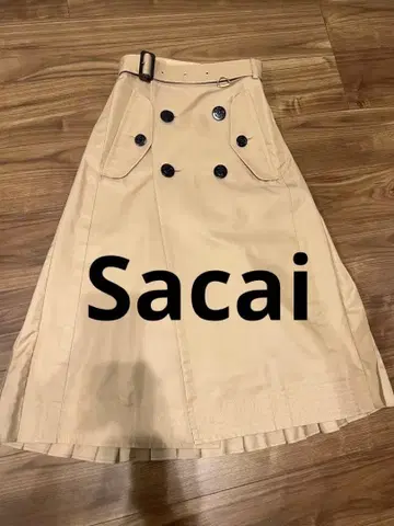 Sacai 사카이 벨티드 디자인, 백 플리츠 스커트 베이지 사이즈 0