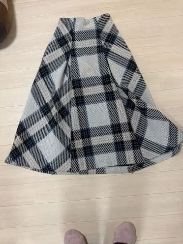 SNIDEL 체크 무늬 플레어 스커트 S 사이즈