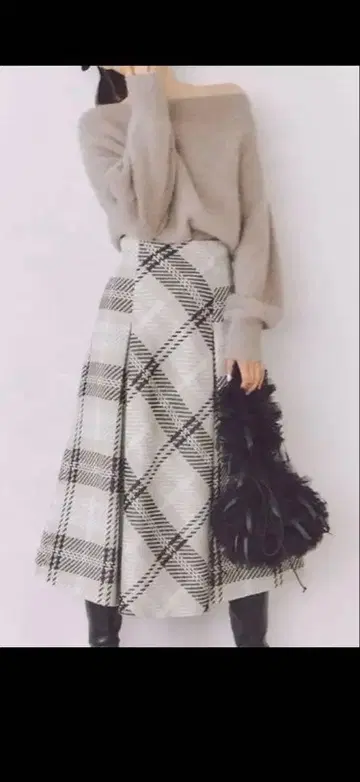 SNIDEL 체크 무늬 플레어 스커트 S 사이즈 스나이델