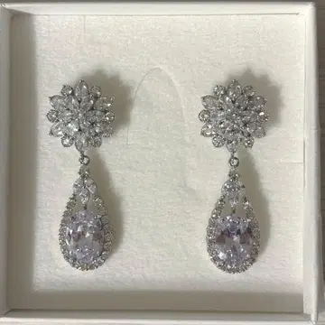 STELLA BRIDAL 플라워 모티브 귀찌