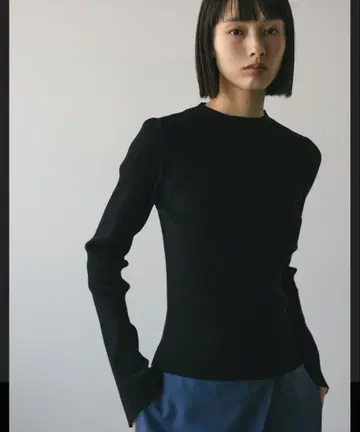 스타일 믹서기 뉴앙스 수플레 슬리브 니트 블랙