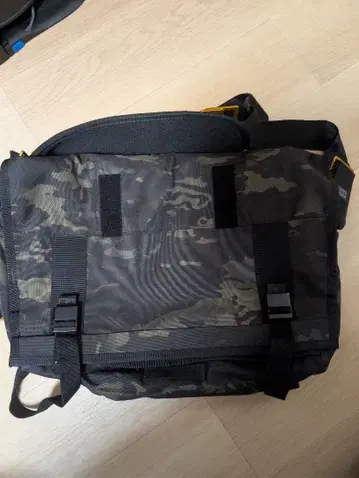 MISSION WORKSHOP 블랙 카모플라쥬 메신저 백 USA제